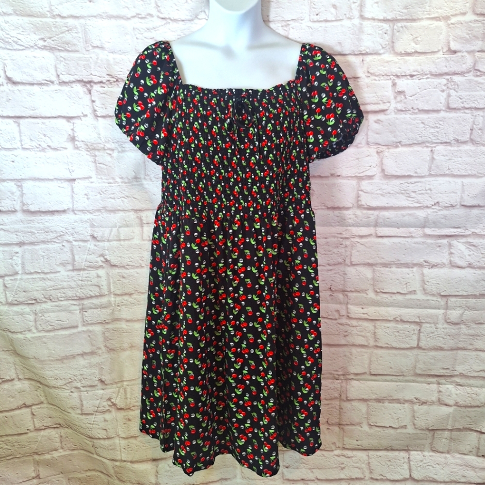NWT Hot Topic 3X Cherry Skull Smocked Dress Plus